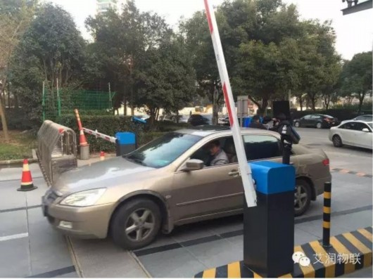 【艾润物联@上海市出入境管理局】车辆进出如