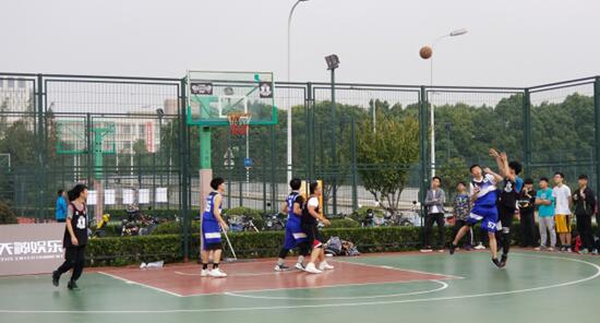 2017中国大学生3X3篮球联赛开幕 上海工技大